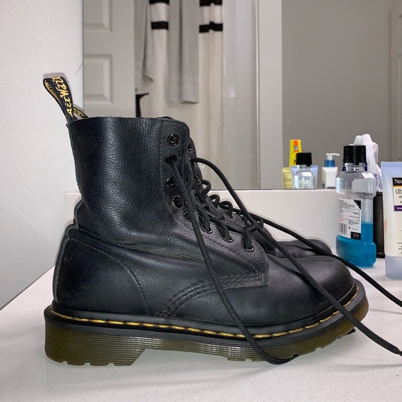 doc martens womens urban outfitters